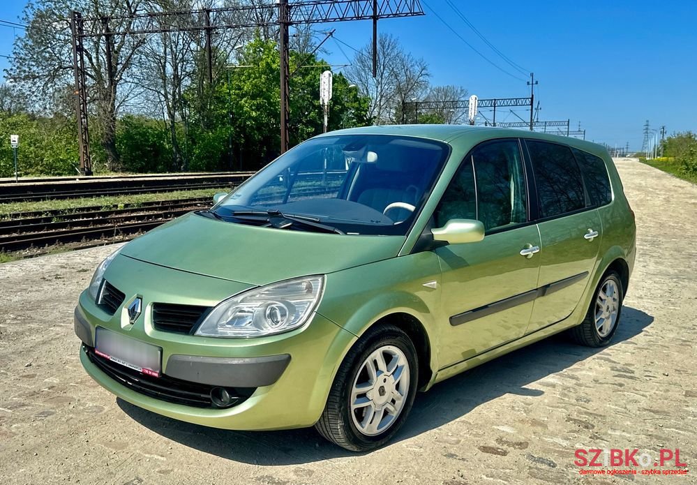2008' Renault Grand Scenic photo #4