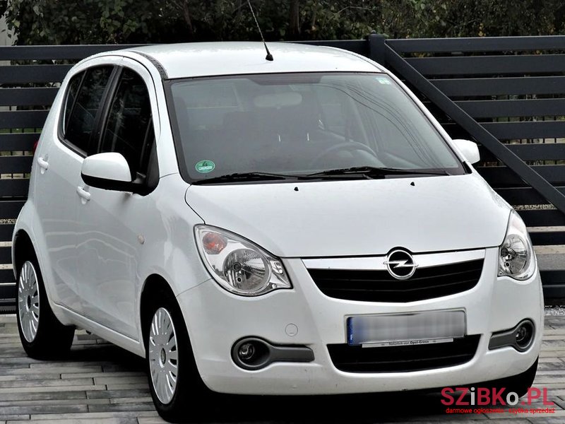 2010' Opel Agila photo #4