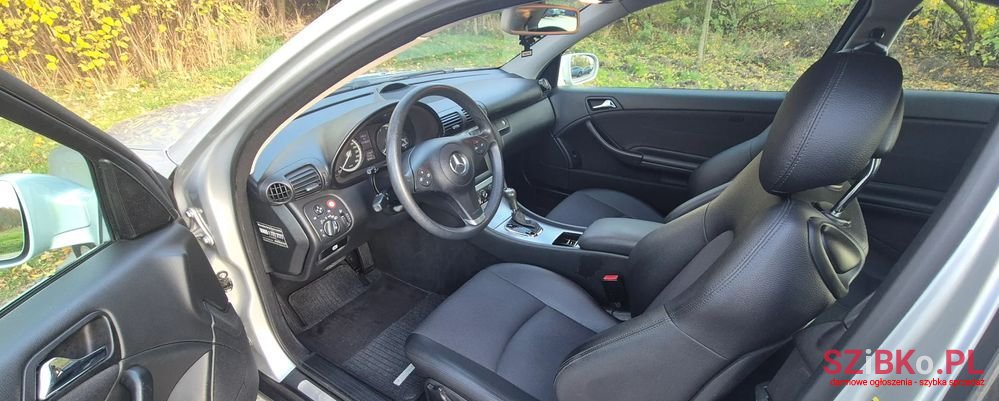 2008' Mercedes-Benz CLC photo #3