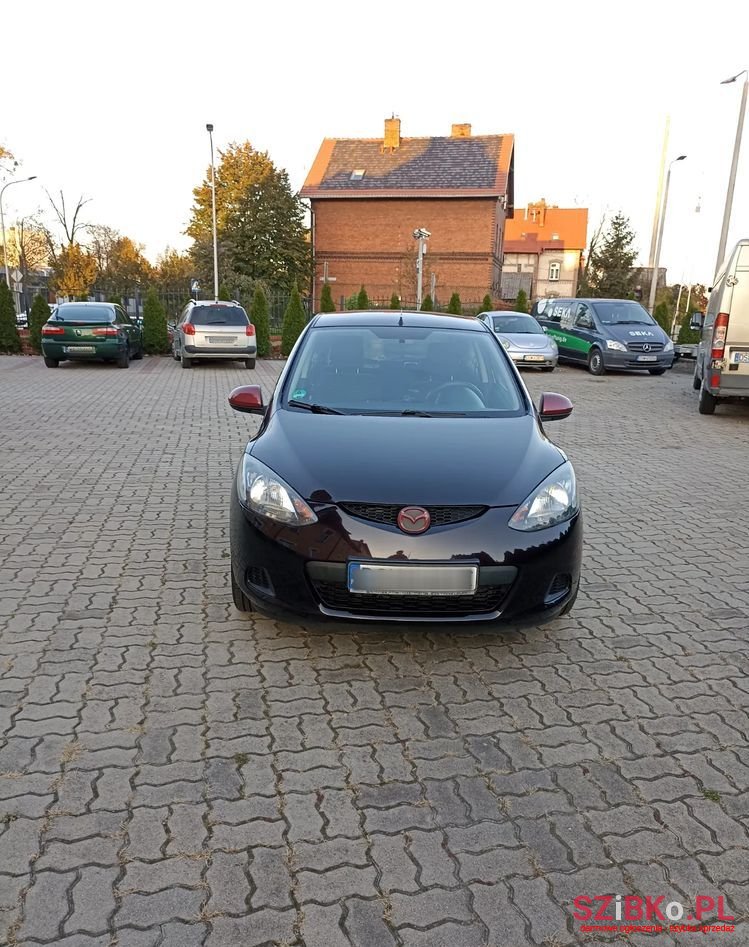 2009' Mazda 2 1.3 Exclusive photo #2