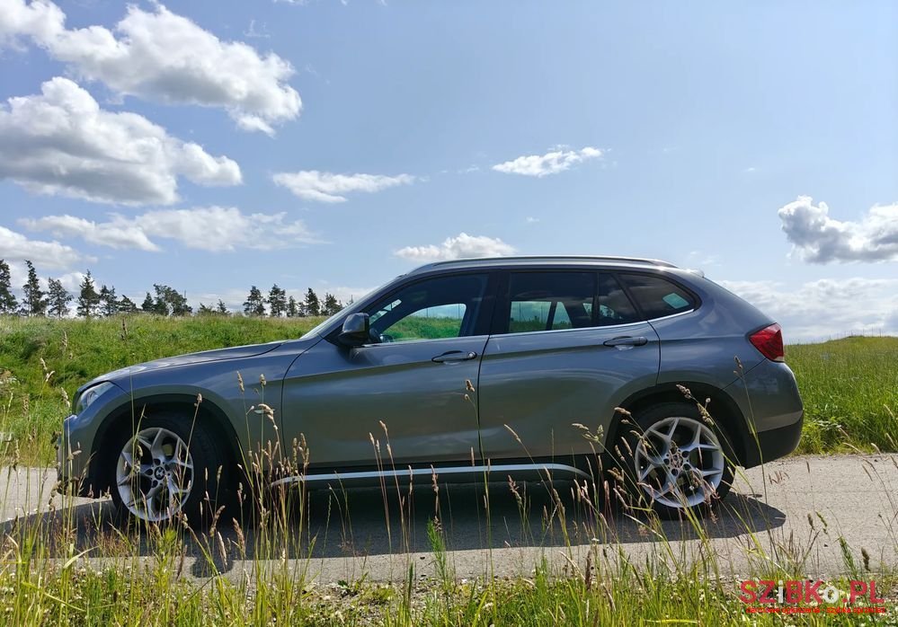2011' BMW X1 photo #1