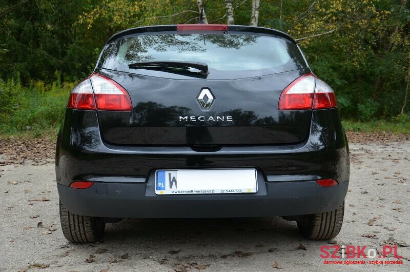 2010' Renault Megane photo #4