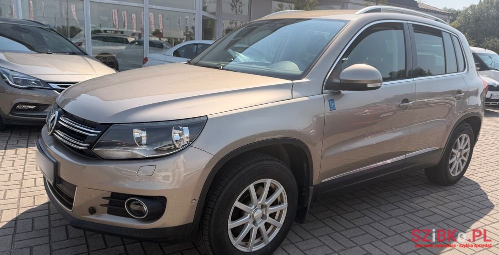 2012' Volkswagen Tiguan photo #1