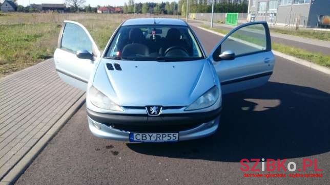 2003' Peugeot 206 photo #1