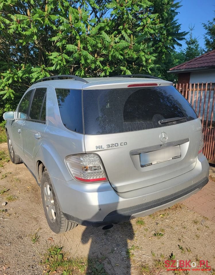 2007' Mercedes-Benz Ml 320 Cdi 4-Matic photo #2