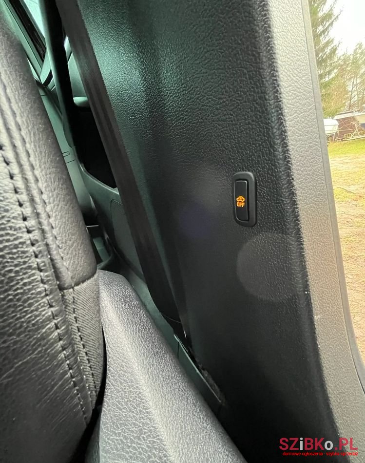 2015' Volkswagen Tiguan photo #5