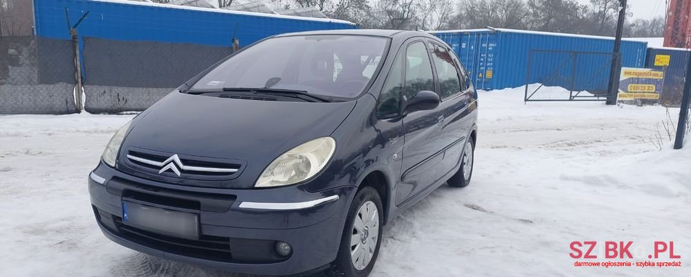 2007' Citroen Xsara Picasso photo #3