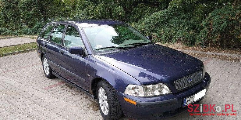 2000' Volvo V40 photo #1