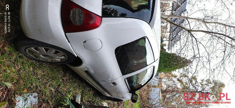 2007' Renault Clio photo #2