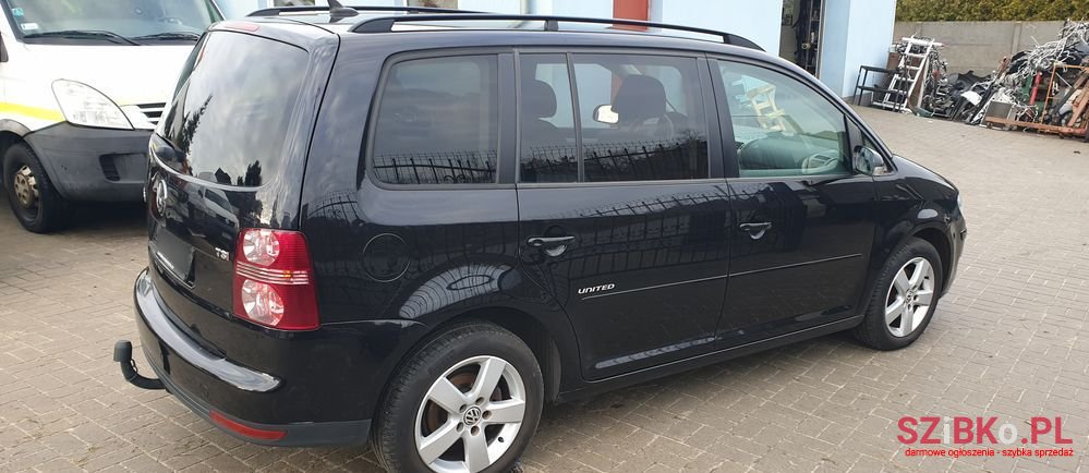 2008' Volkswagen Touran 1.4 Tsi United photo #6