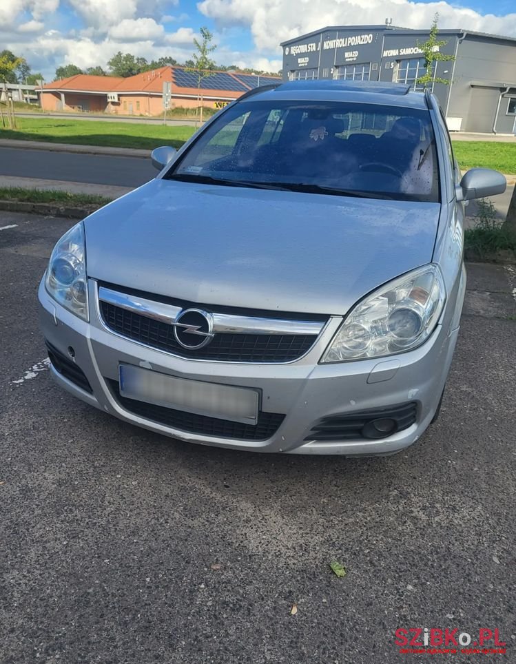 2005' Opel Vectra 1.9 Cdti Cosmo photo #3