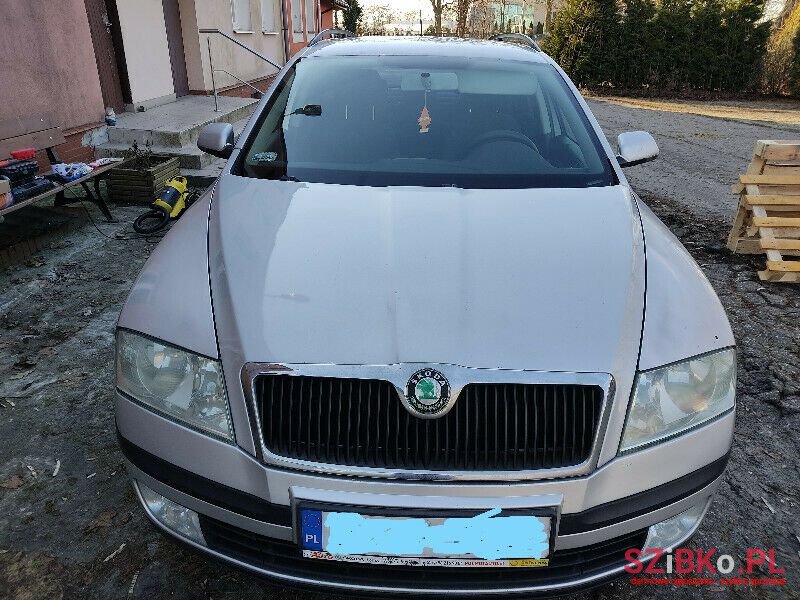 2005' Skoda Octavia photo #1