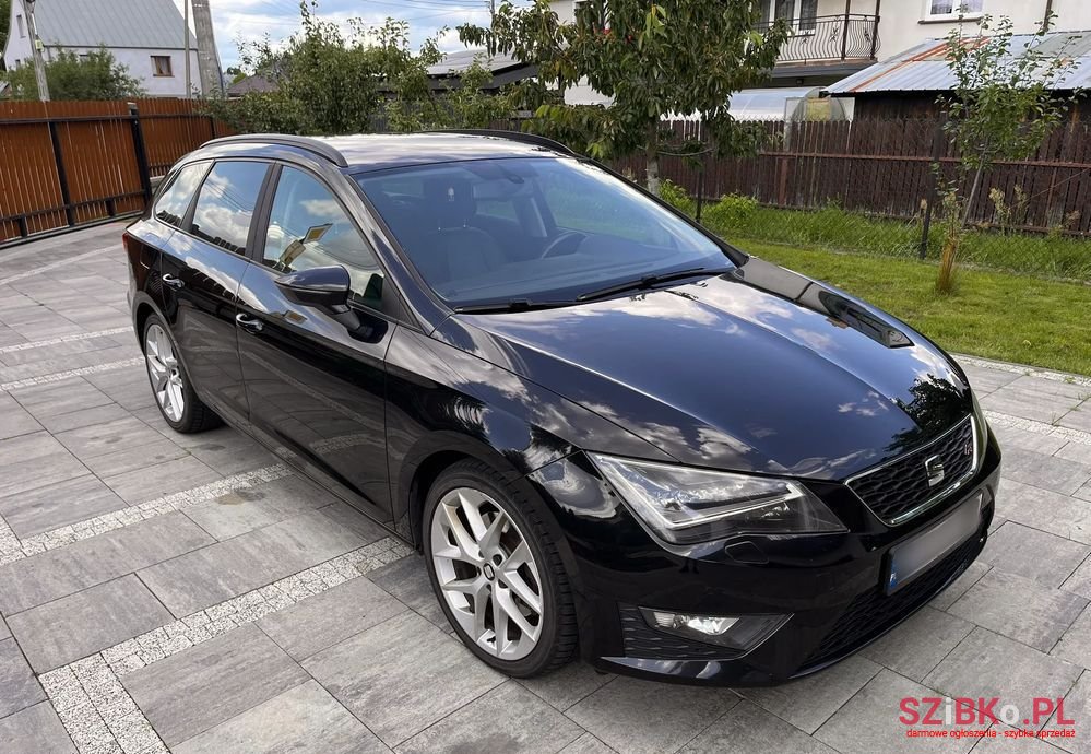 2014' SEAT Leon photo #5