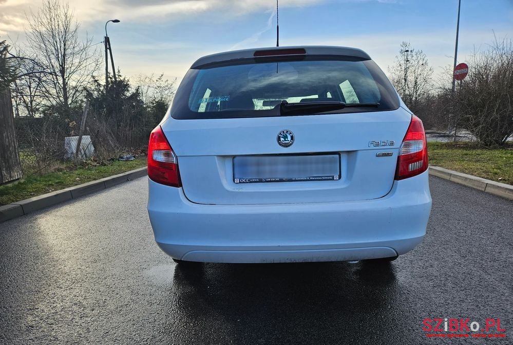 2011' Skoda Fabia photo #6