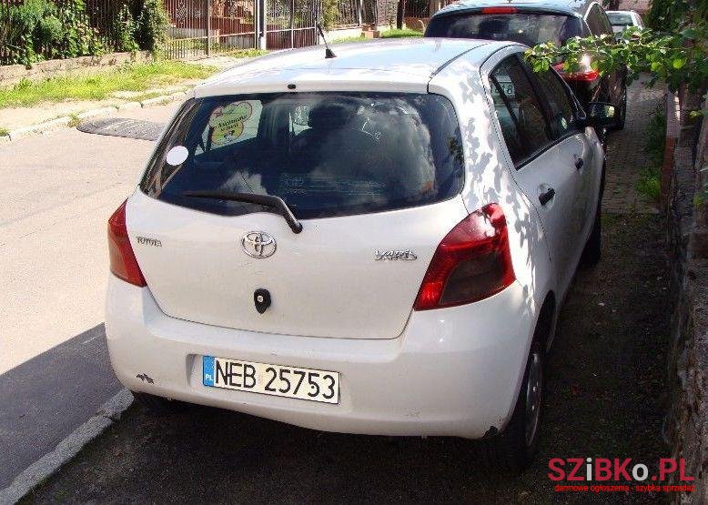 2007' Toyota Yaris photo #1