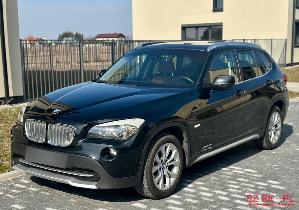 2010' BMW X1 Xdrive23D photo #3