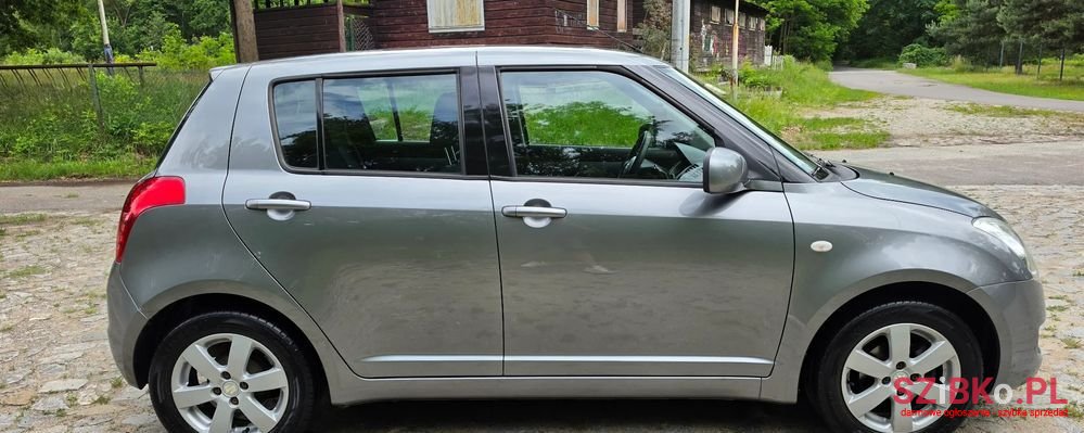 2009' Suzuki Swift 1.3 Comfort photo #6