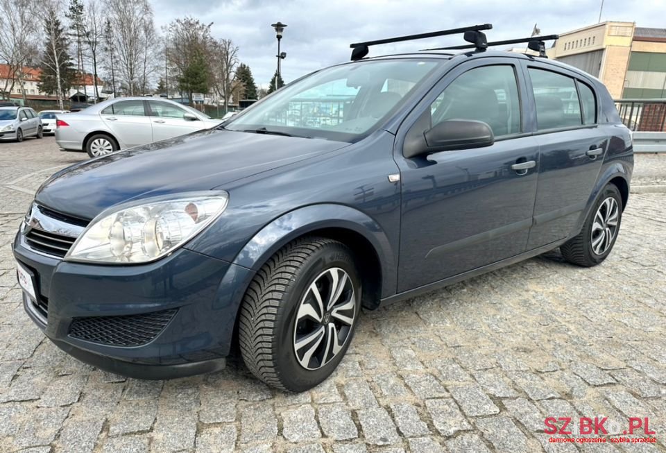 2009' Opel Astra photo #3