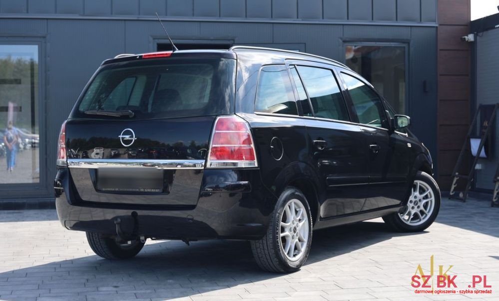 2007' Opel Zafira photo #2