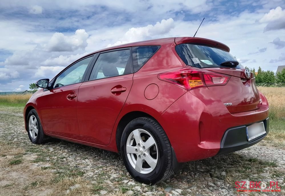 2014' Toyota Auris photo #6