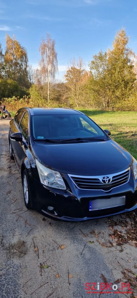 2011' Toyota Avensis 2.0 D-4D 2010 photo #4