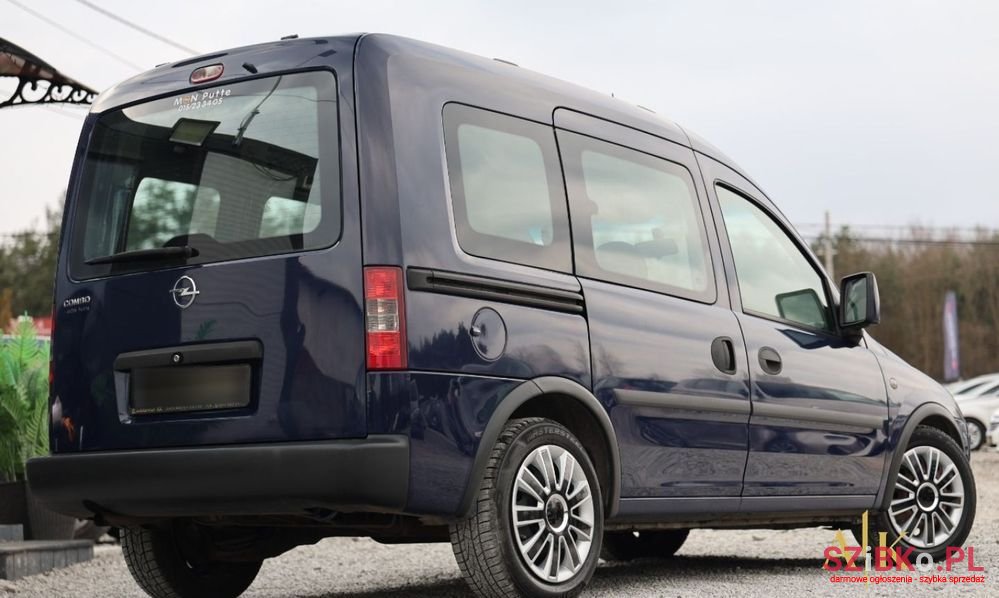2010' Opel Combo photo #2