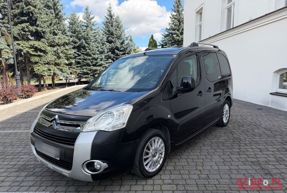2010' Citroen Berlingo Multispace photo #3