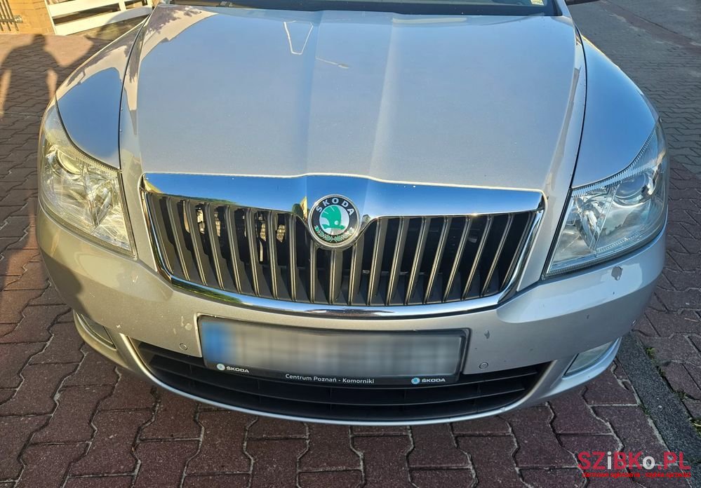 2012' Skoda Octavia 1.8 Tsi Ambition photo #5