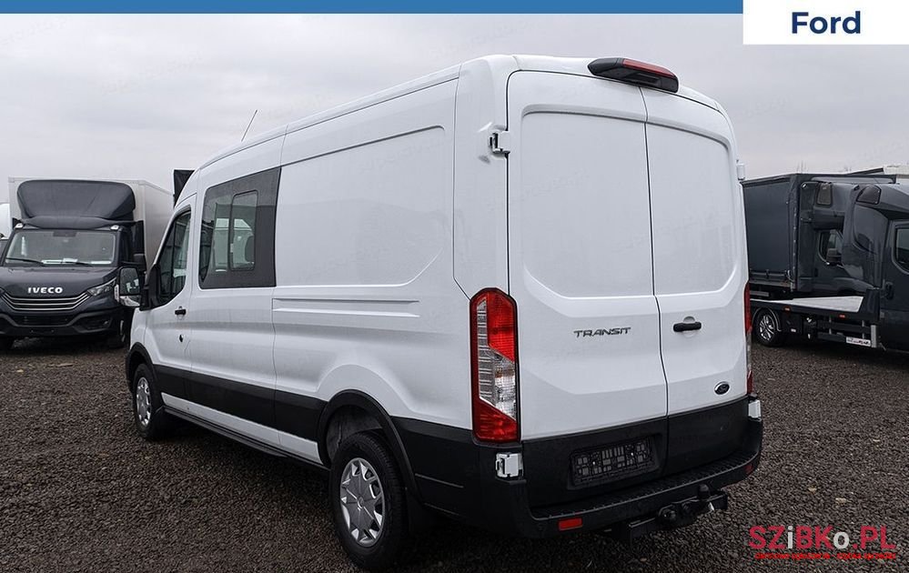 2023' Ford Transit photo #4