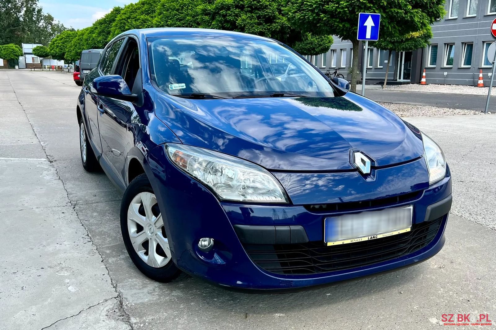 2009' Renault Megane photo #1