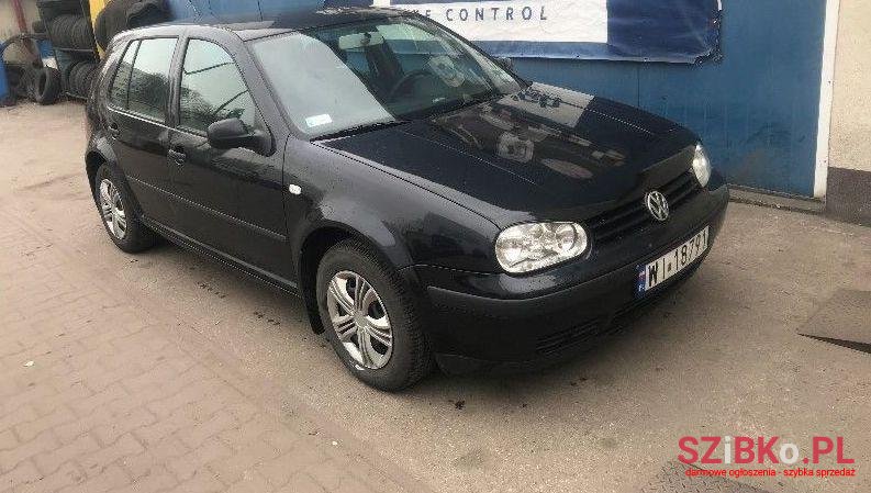 2000' Volkswagen Golf photo #1