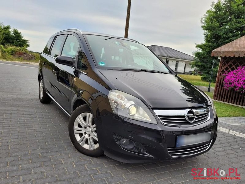 2009' Opel Zafira 1.8 Cosmo photo #1