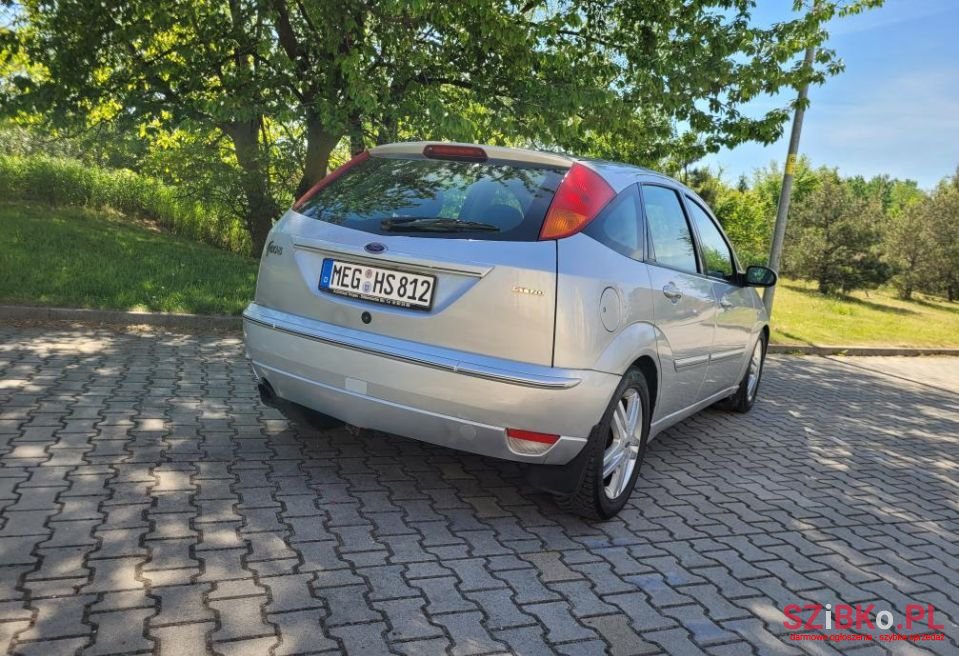 2002' Ford Focus photo #6