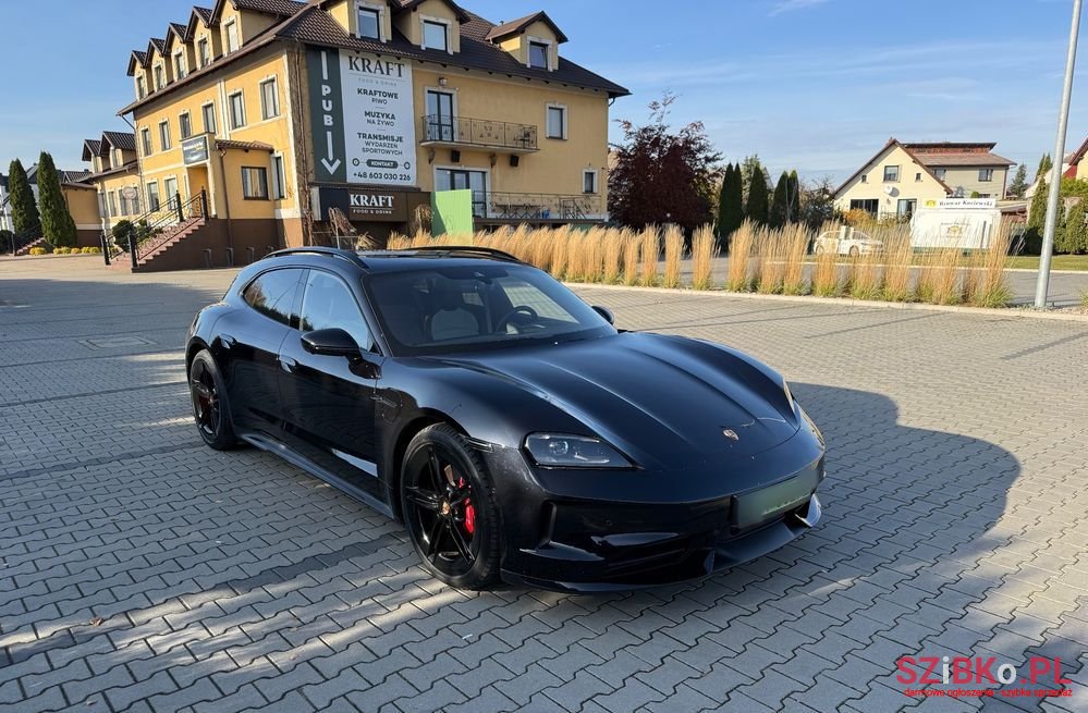 2024' Porsche Taycan photo #1
