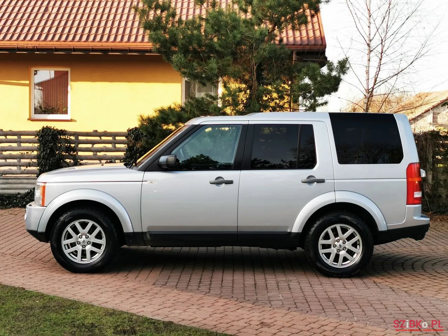 2008' Land Rover Discovery photo #1