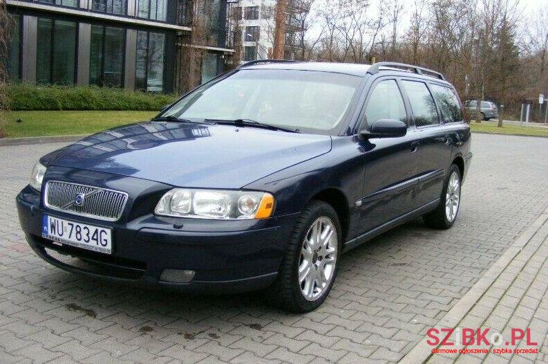 2005' Volvo V70 photo #1