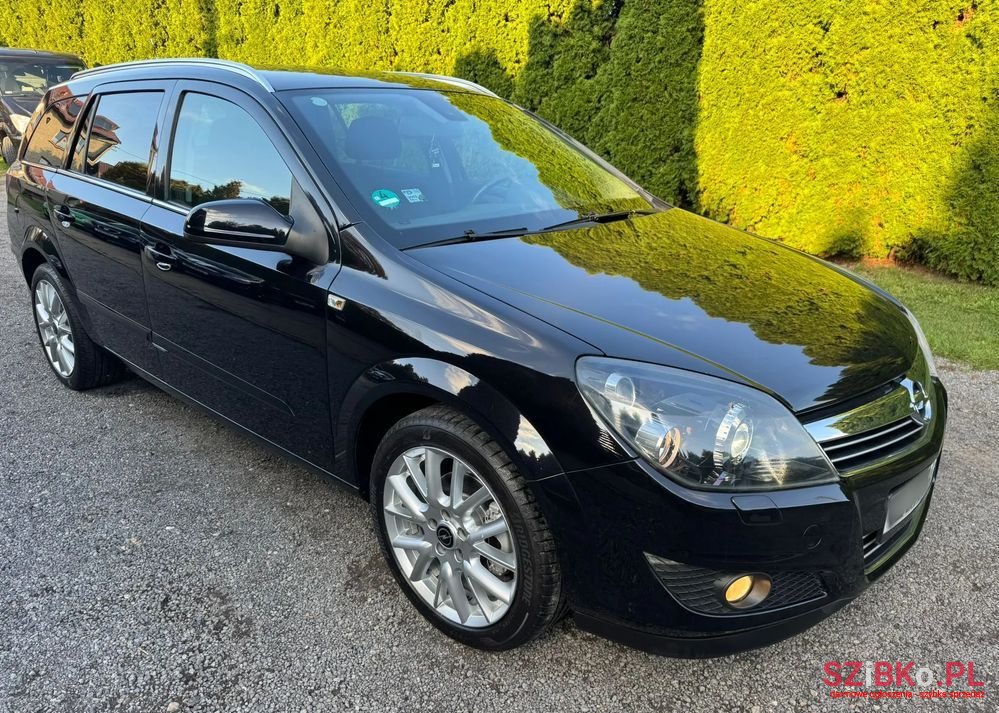 2007' Opel Astra photo #2