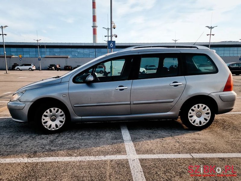 2004' Peugeot 307 1.6 Hdi Premium photo #6