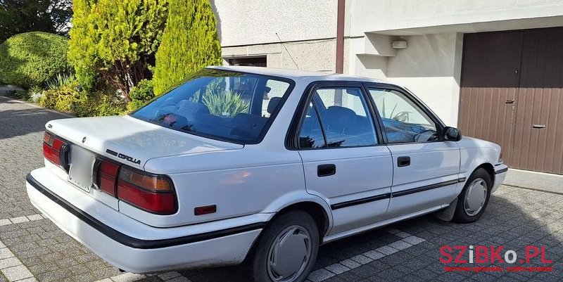 1991' Toyota Corolla photo #2