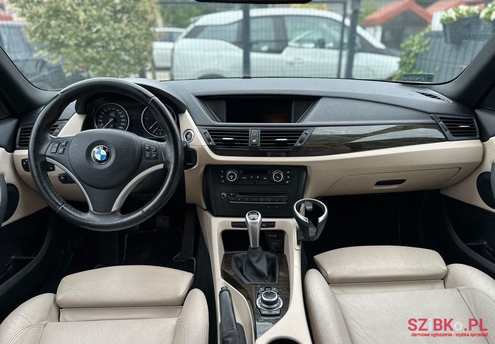 2011' BMW X1 Xdrive18D photo #2