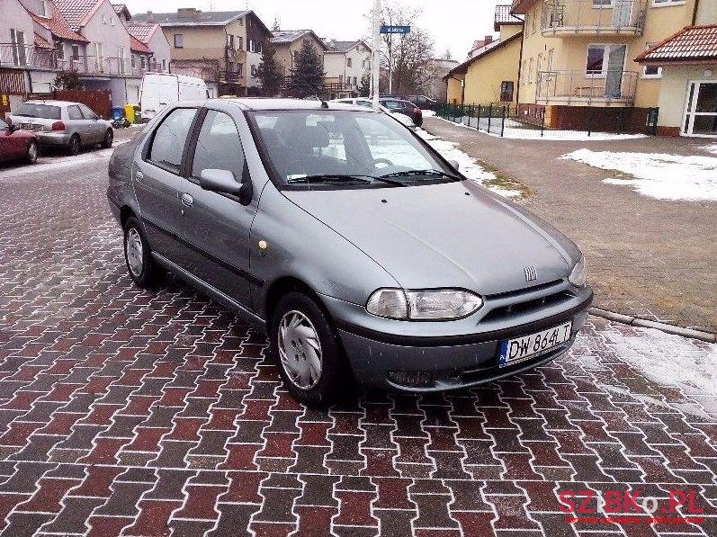1999' Fiat Siena photo #2