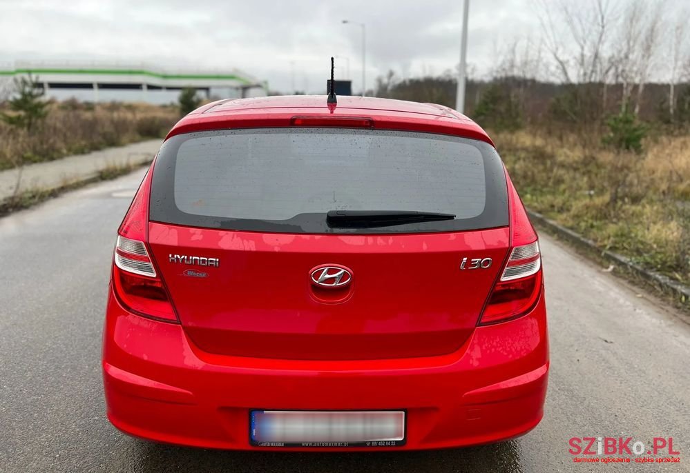 2010' Hyundai i30 1.4 Base photo #5