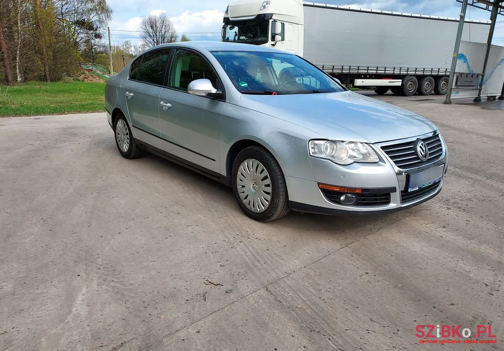 2008' Volkswagen Passat 1.8 Tsi Trendline photo #5