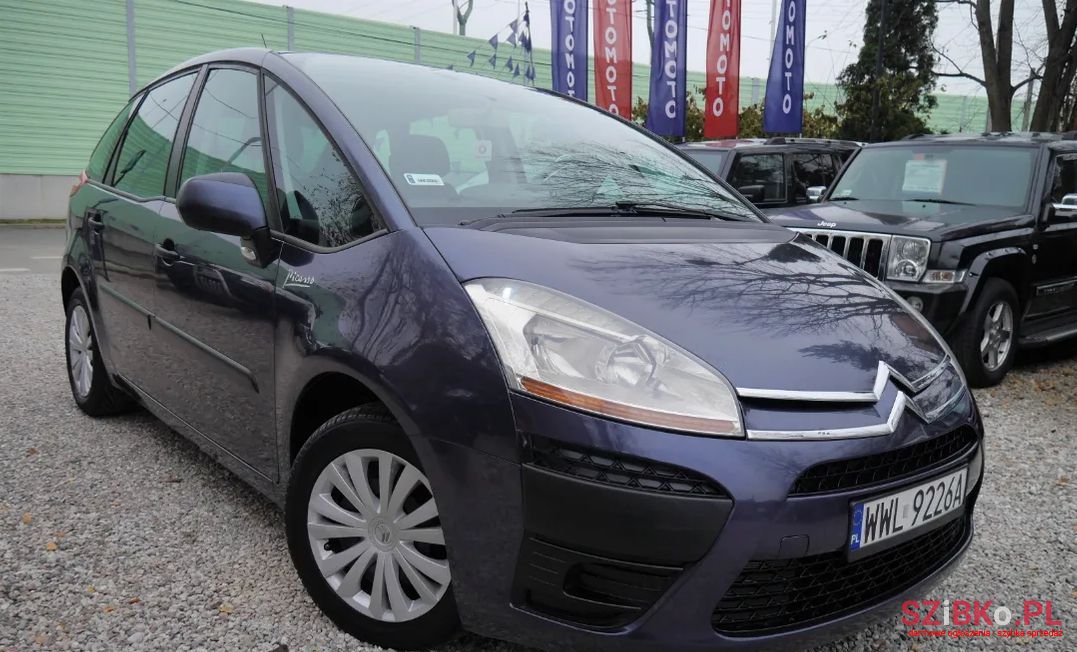 2008' Citroen C4 Picasso photo #1