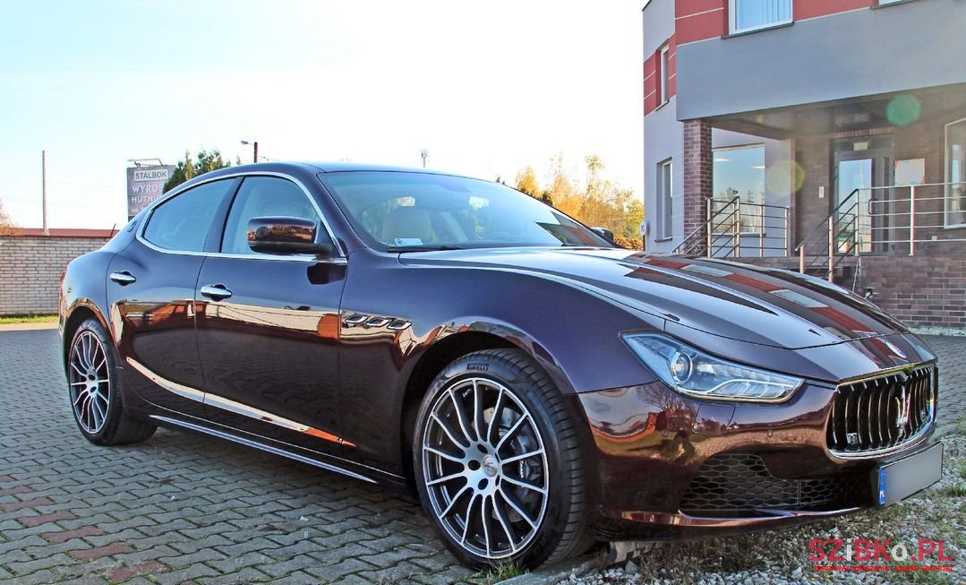 2016' Maserati Ghibli photo #2