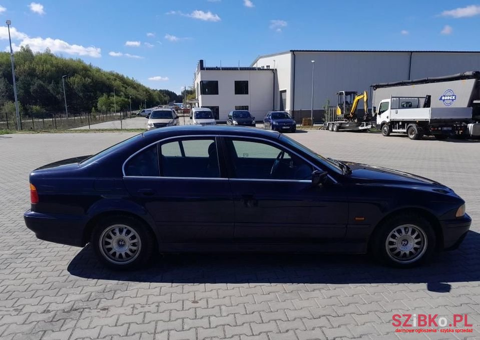 2001' BMW 5 Series photo #2