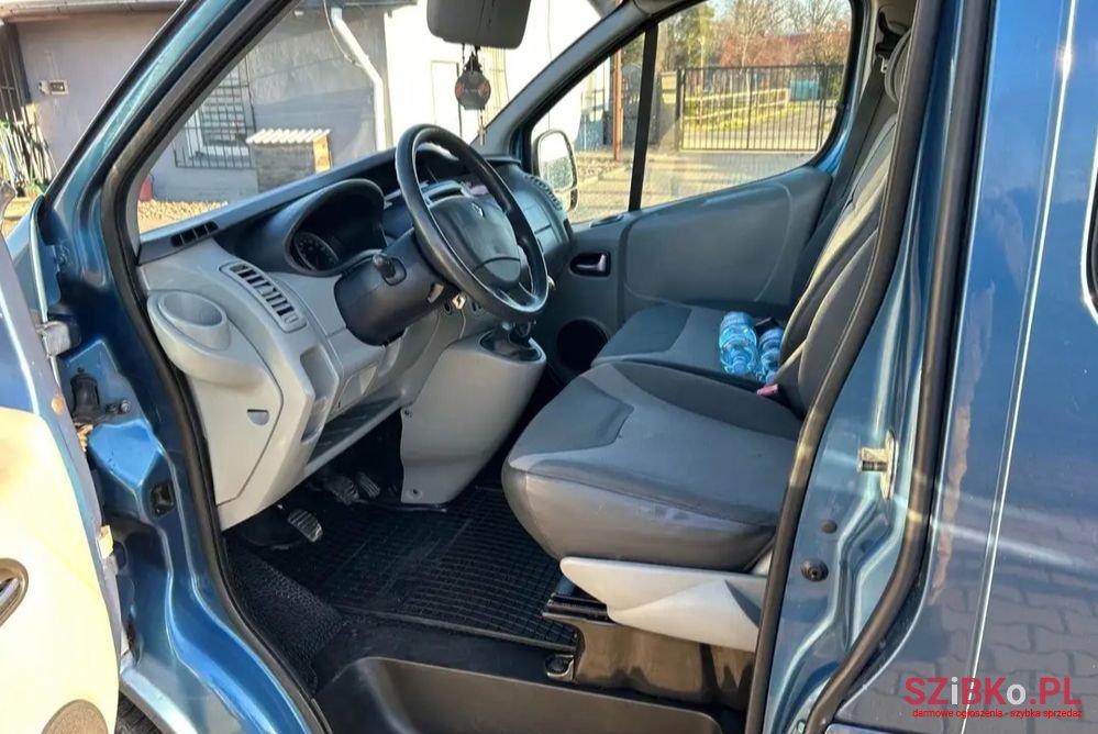 2010' Renault Trafic photo #3