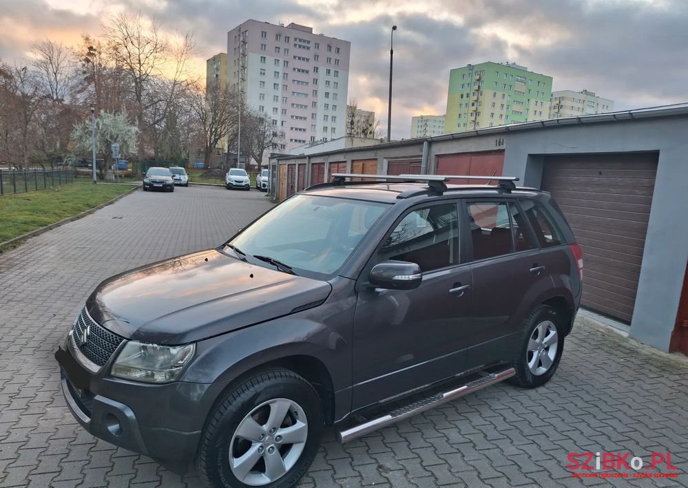 2009' Suzuki Grand Vitara photo #6