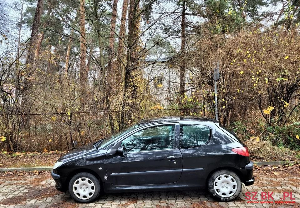 2005' Peugeot 206 photo #3