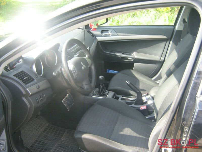 2013' Mitsubishi Lancer photo #5